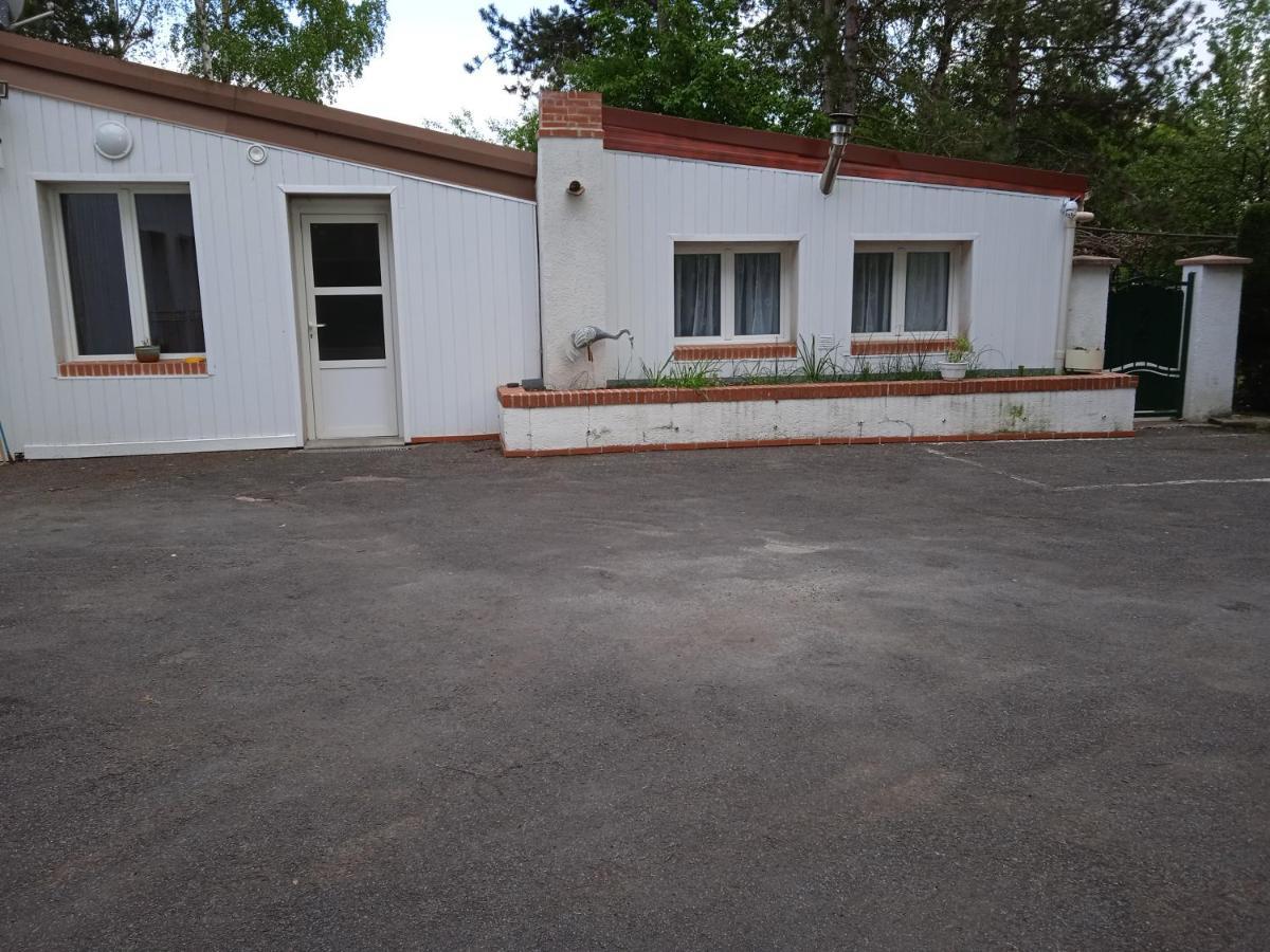 Agreable Maison Entre Zoo Et Chateaux Le Controis-en-Sologne Exterior photo